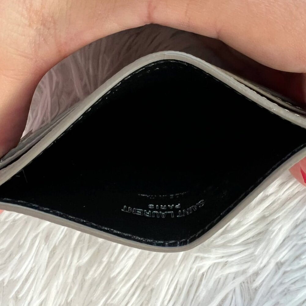 Saint Laurent Pebbled Leather Logo Card Case Grey - Picture 4 of 11
